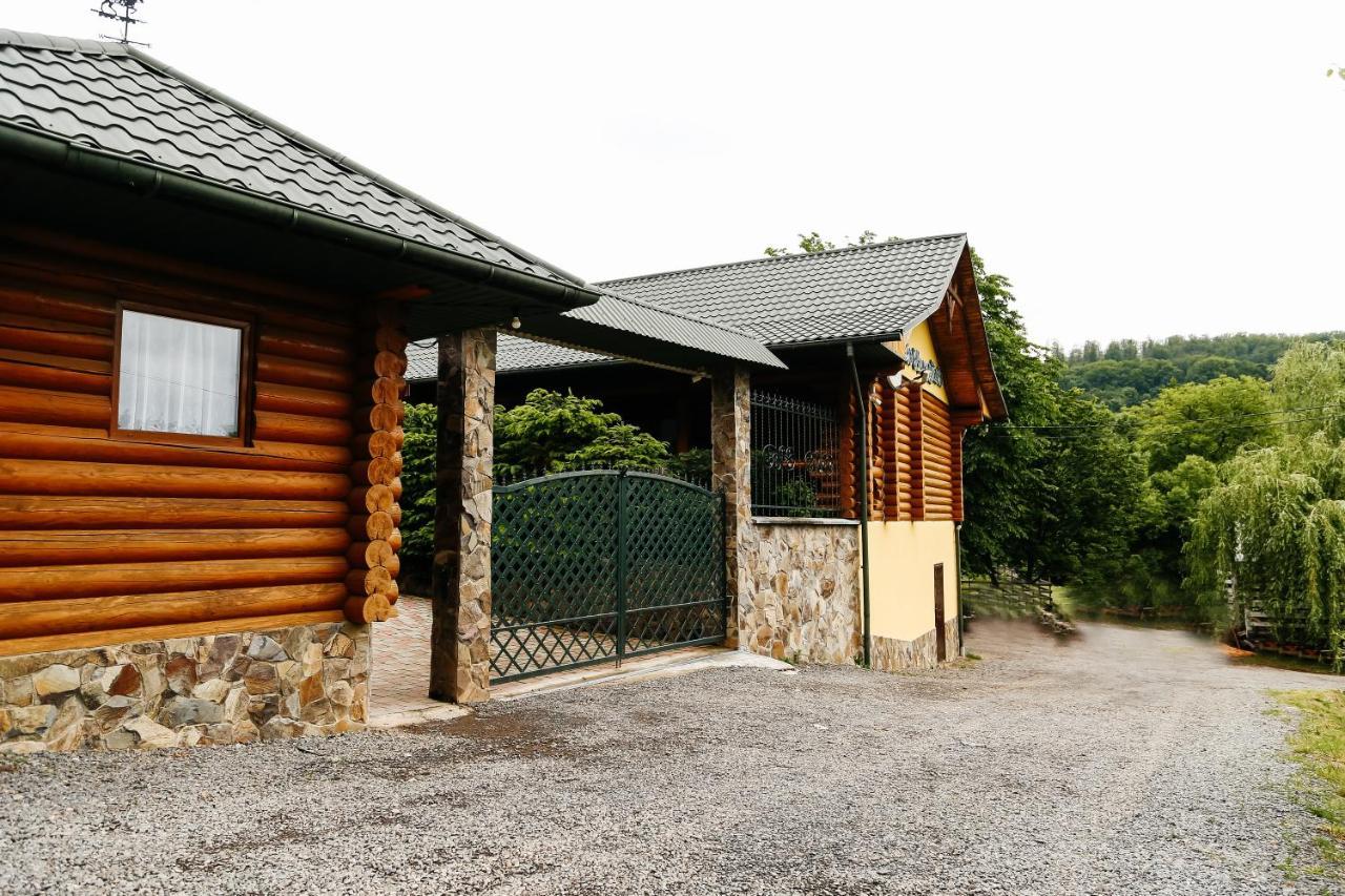 Chudodievo In Chynadievo Mini-Hotel Chynadiyovo Exterior photo